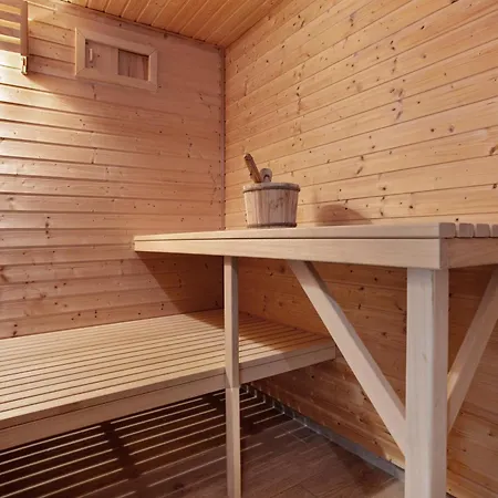 Annmette * 青斯特